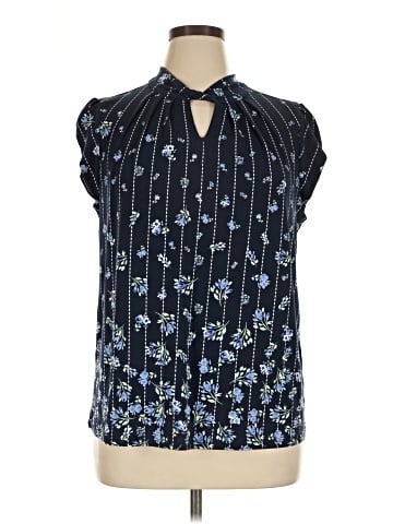 Elle Sleeveless Blouse (view 1)