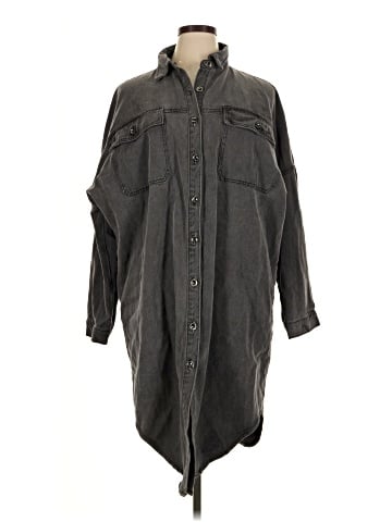 PrettyLittleThing 3/4 Sleeve Button-Down Shirt (view 1)