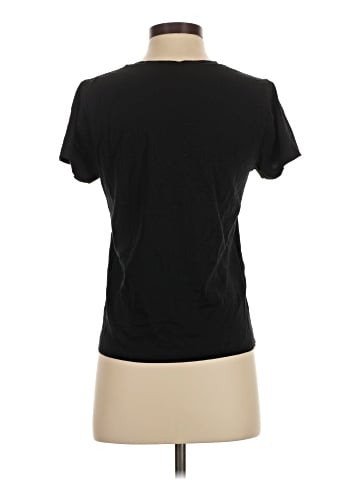 Uniqlo Short Sleeve T-Shirt (view 2)