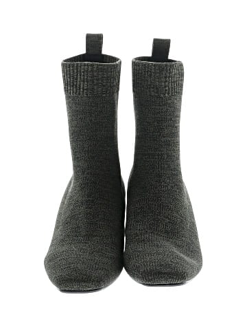 Vivaia Ankle Boots (view 2)