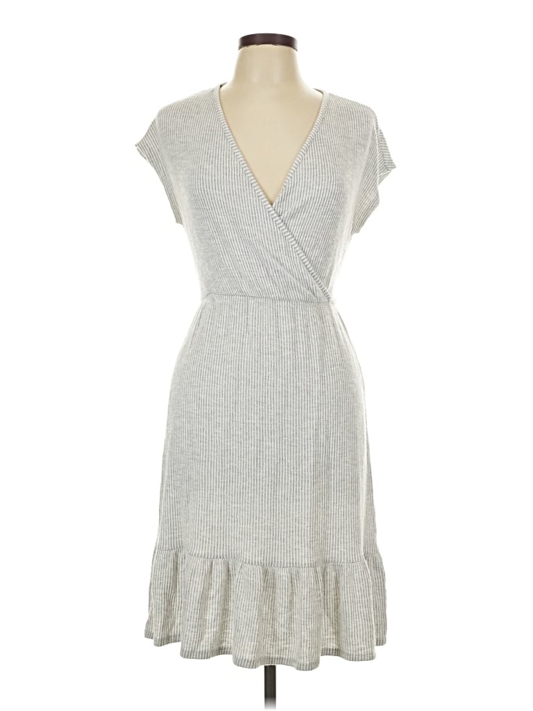 Pre-owned Caution To The Wind Casual Dress In Gray