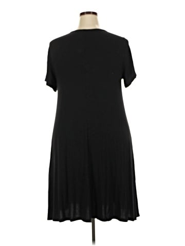 Old Navy Casual Dress (view 2)