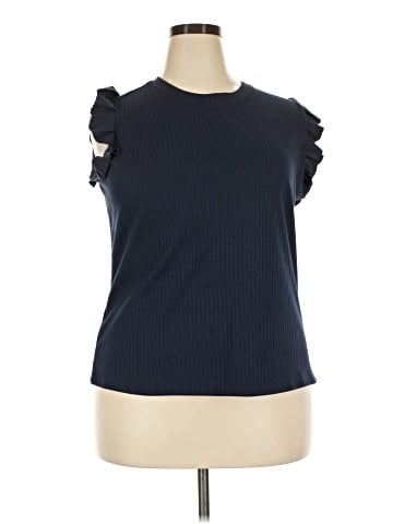 Time and Tru Short Sleeve Top (view 1)