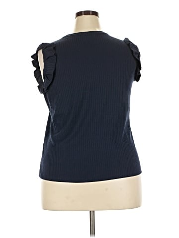 Time and Tru Short Sleeve Top (view 2)