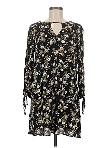 American Eagle Outfitters Casual Dress (view 1)