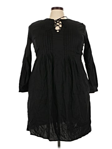 Old Navy Casual Dress (view 1)
