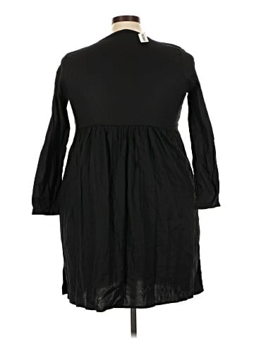 Old Navy Casual Dress (view 2)