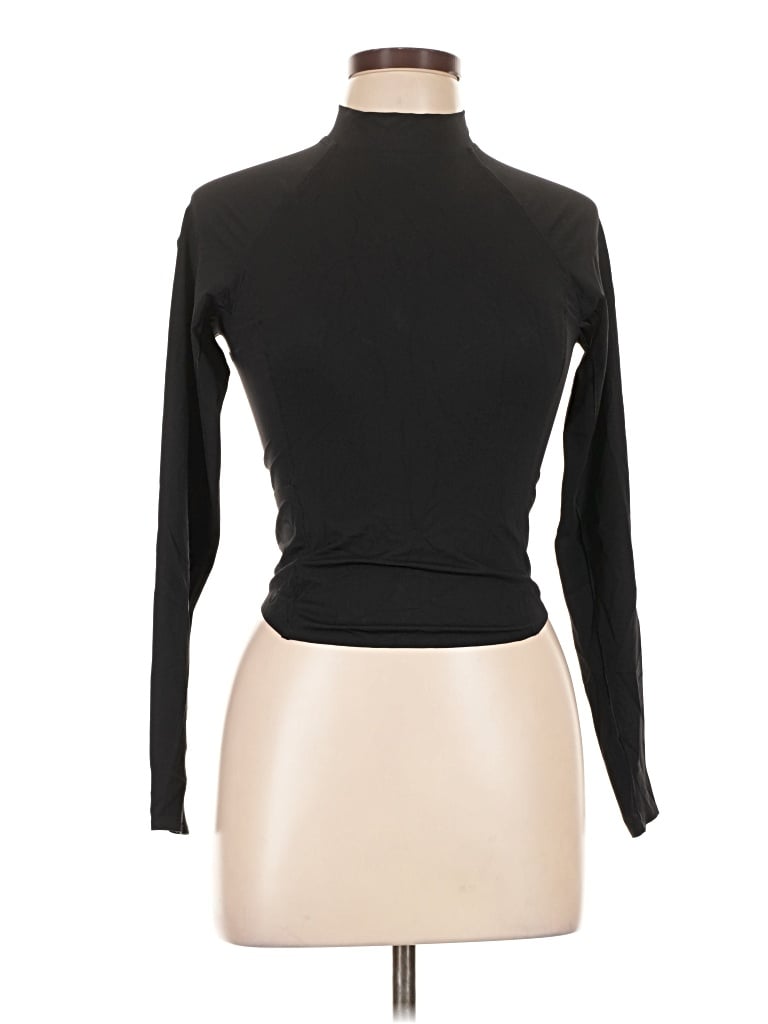 Pre-owned Vuori Long Sleeve Turtleneck In Black