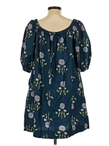 Old Navy Casual Dress (view 2)