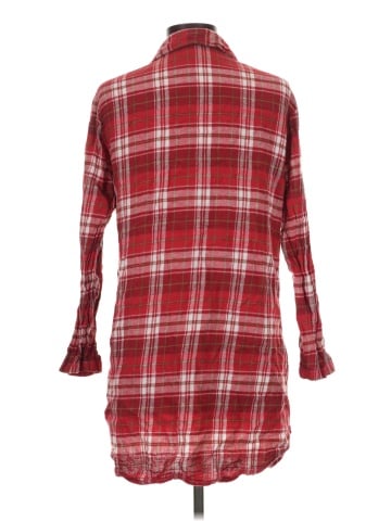 Metropolitan Long Sleeve Button-Down Shirt (view 2)