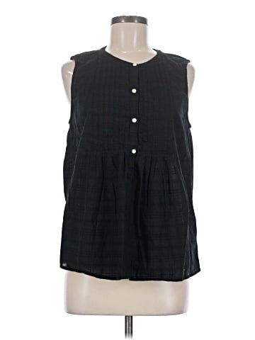 Gap Sleeveless Button-Down Shirt (view 1)