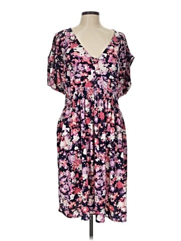 Daisy Fuentes Casual Dress (view 1)