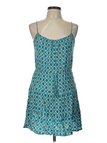 Alice + Olivia Casual Dress (view 1)