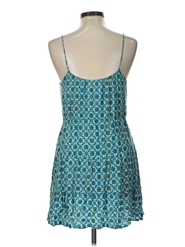 Alice + Olivia Casual Dress (view 2)