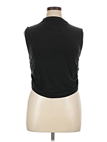 Old Navy Sleeveless T-Shirt (view 1)