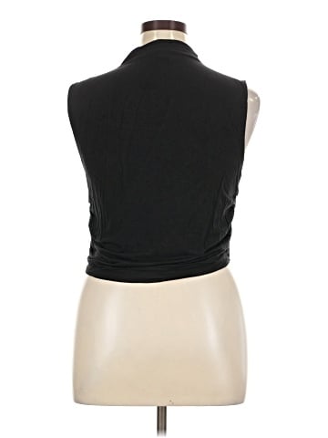 Old Navy Sleeveless T-Shirt (view 2)