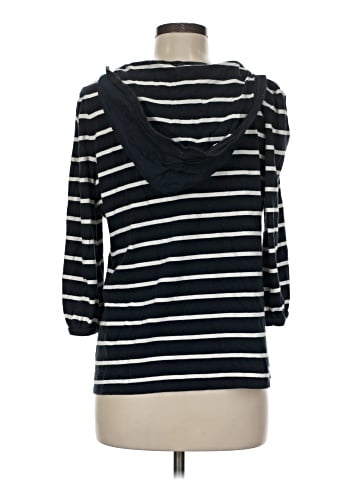 Old Navy 3/4 Sleeve T-Shirt (view 2)