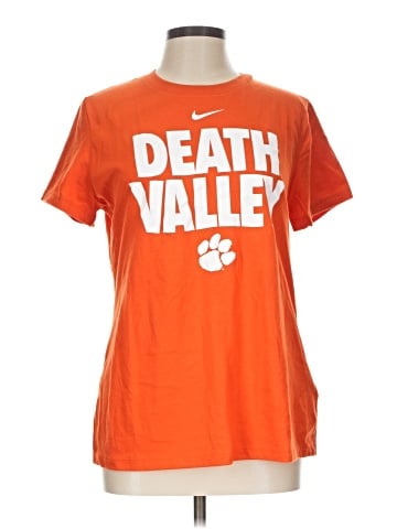 Nike Short Sleeve T-Shirt (view 1)