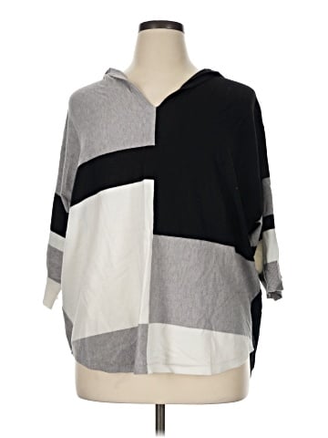 Aaeda Poncho (view 1)