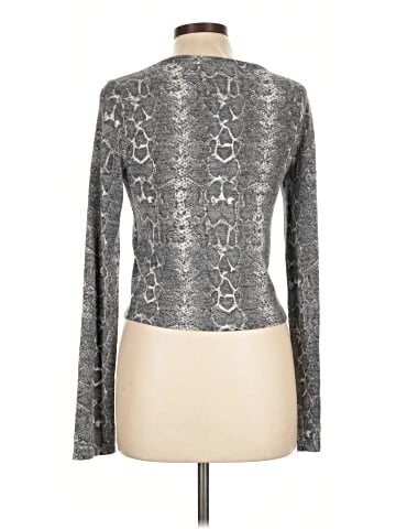 Trafaluc by Zara Long Sleeve T-Shirt (view 2)