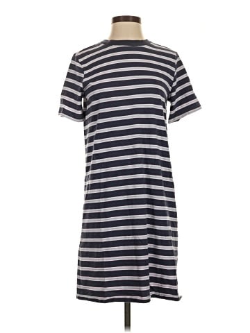 Old Navy Casual Dress (view 1)