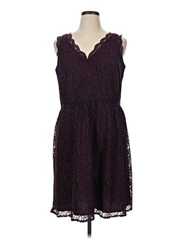 Ann Taylor LOFT Outlet Cocktail Dress (view 1)