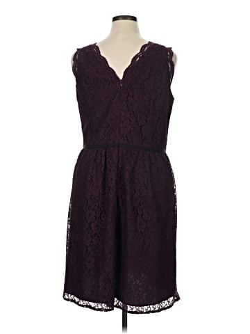 Ann Taylor LOFT Outlet Cocktail Dress (view 2)