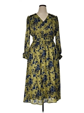 Julia Jordan Casual Dress (view 1)