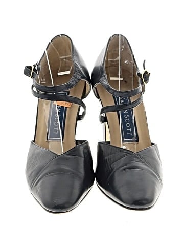 Karen Scott Heels (view 2)