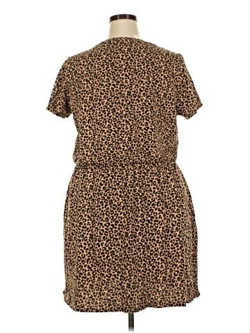 Old Navy Casual Dress (view 2)