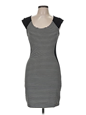 Guess Casual Dress (view 1)