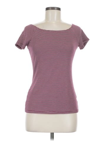 Old Navy Short Sleeve T-Shirt (view 1)