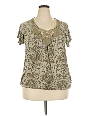 Avenue Short Sleeve T-Shirt (view 1)