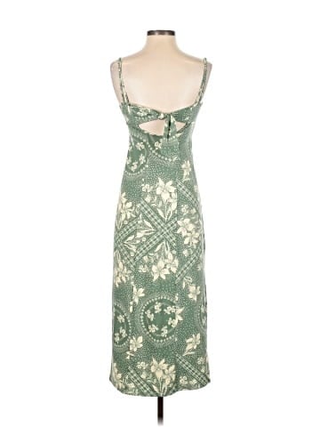 Urban Outfitters Casual Dress (view 2)