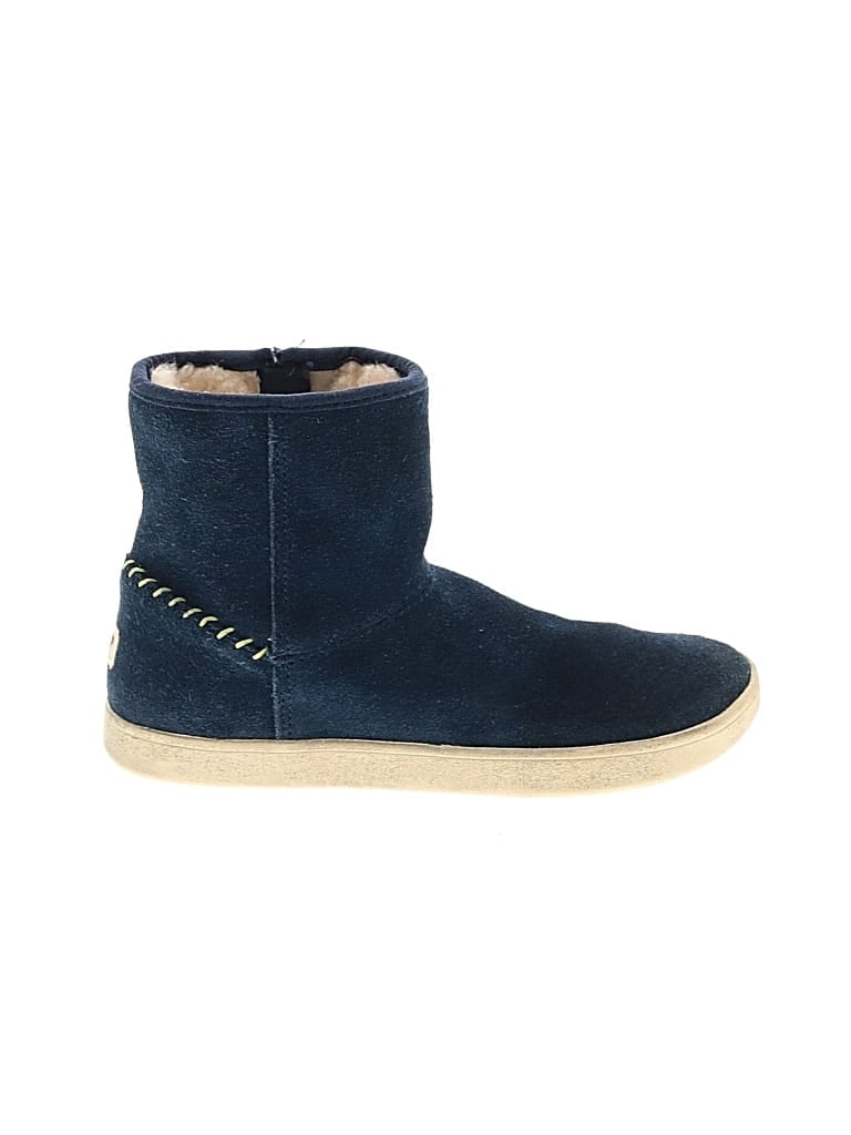 Click to view more detailed imagery on our partner's website Pre-owned Ugg Kids' Ankle Boots In Blue