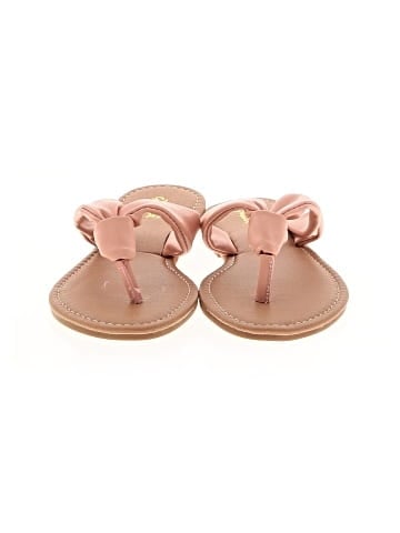 Qupid Flip Flops (view 2)