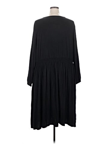 Old Navy Casual Dress (view 2)