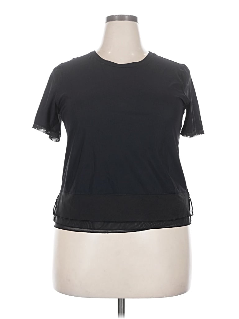 Pre-owned Lululemon Athletica Active T-shirt In Black
