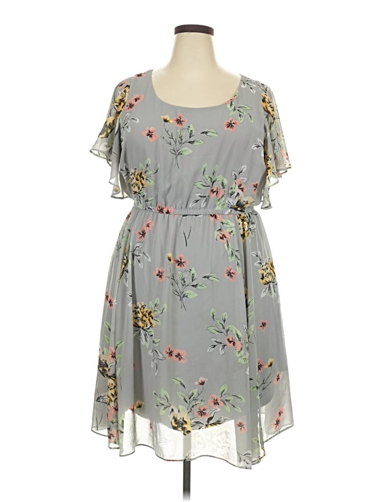 Pre-owned Torrid Casual Dress In Gray