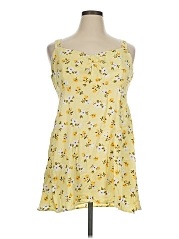 Old Navy Casual Dress (view 1)