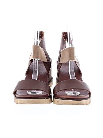 Mia Wedges (view 2)