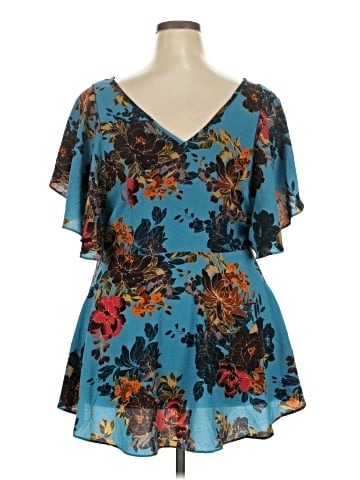 City Chic Short Sleeve Blouse (view 2)