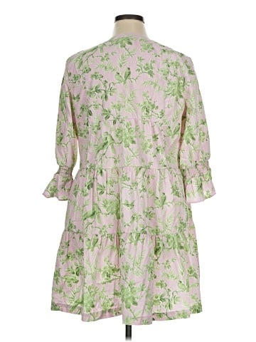 Crown & Ivy Casual Dress (view 2)