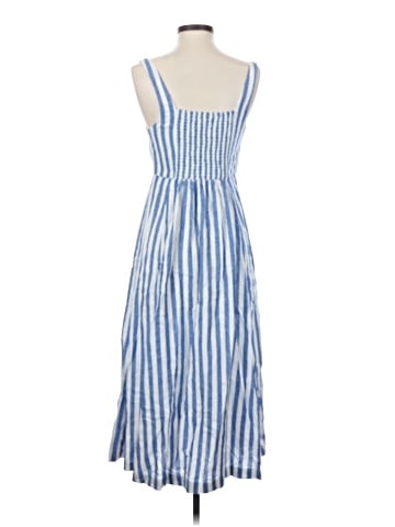 Old Navy Casual Dress (view 2)
