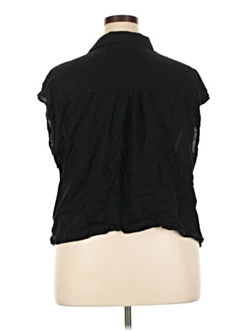Old Navy Sleeveless Blouse (view 2)