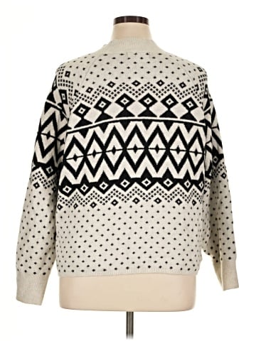 Old Navy Pullover Sweater (view 2)