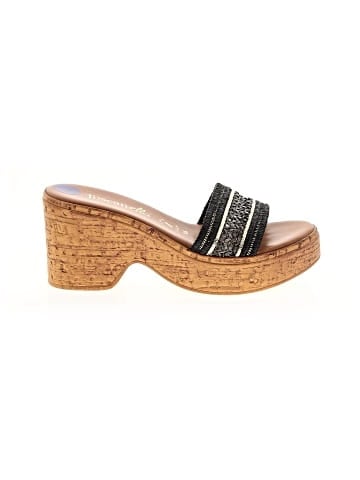 Toscanella Wedges (view 1)