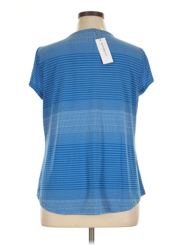 Liz Claiborne Short Sleeve T-Shirt (view 2)