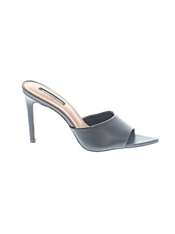 BCBGMAXAZRIA Sandals (view 1)