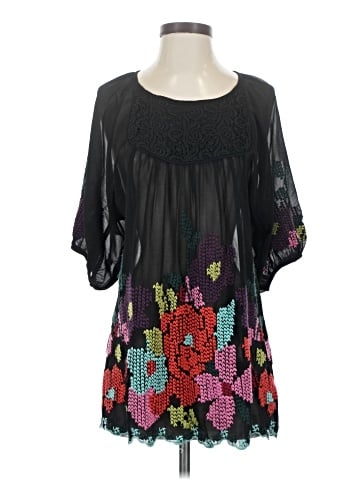 Hazel 3/4 Sleeve Blouse (view 1)
